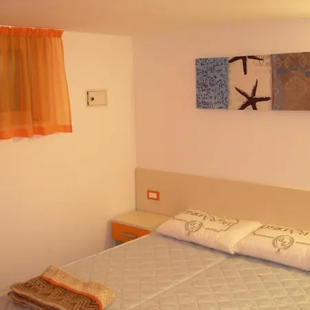 Ferienhaus Fuer 5 Personen Ca 32 Qm In Bibione, Adriakueste Italien Und Umgebung * Bibione