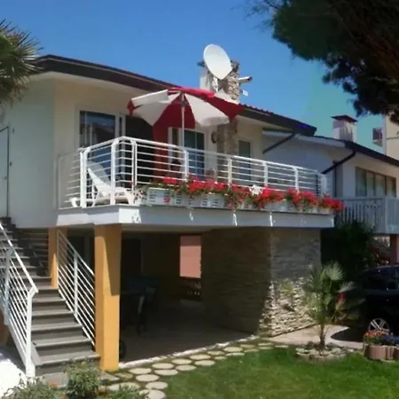 Holiday home Ferienhaus Fuer 5 Personen Ca 32 Qm In Bibione, Adriakueste Italien Und Umgebung