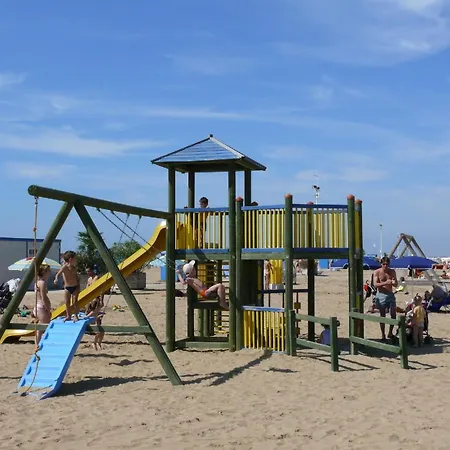 Ferienhaus Fuer 5 Personen Ca 32 Qm In Bibione, Adriakueste Italien Und Umgebung * Bibione